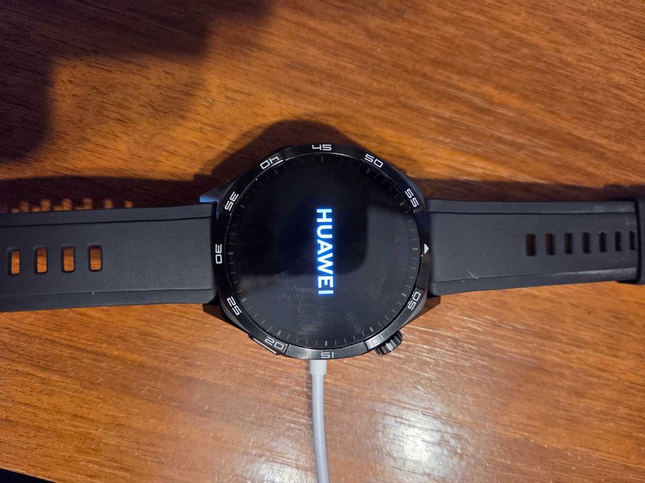 Ceas smartwatcht Huawei GT5