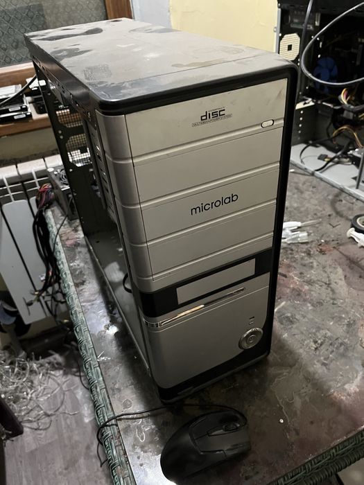 Компьютер с монитором