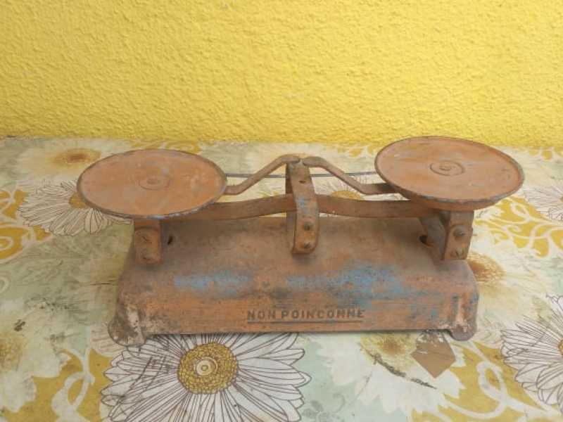 Cantar din fonta cu talere din alama