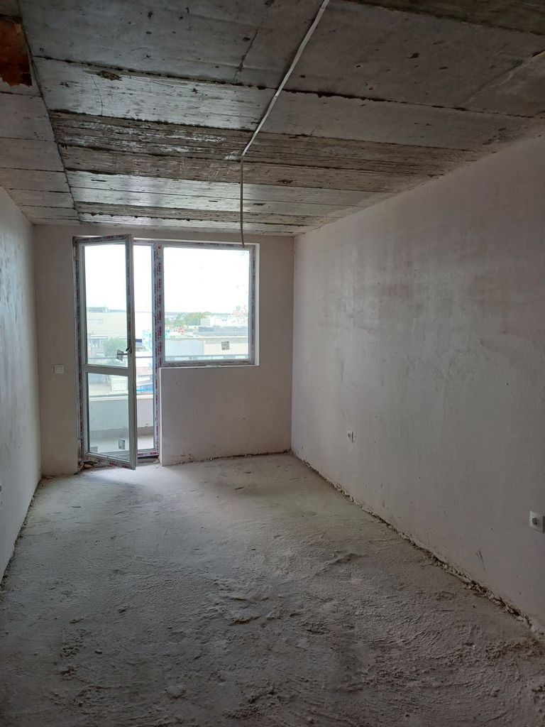 Продава се Двустаен апартамент в Бургас, Лазур - 74 кв.м за 1555 €/кв.м - Снимка #9