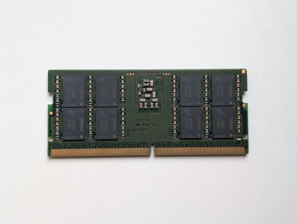 Для ноутбука 32 гб DDR5 5600 SO-DIMM оперативная память KVR56S46BD8-32