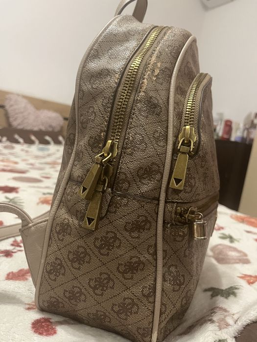 Оригинална раница Guess Manhattan II HWSG71 18330