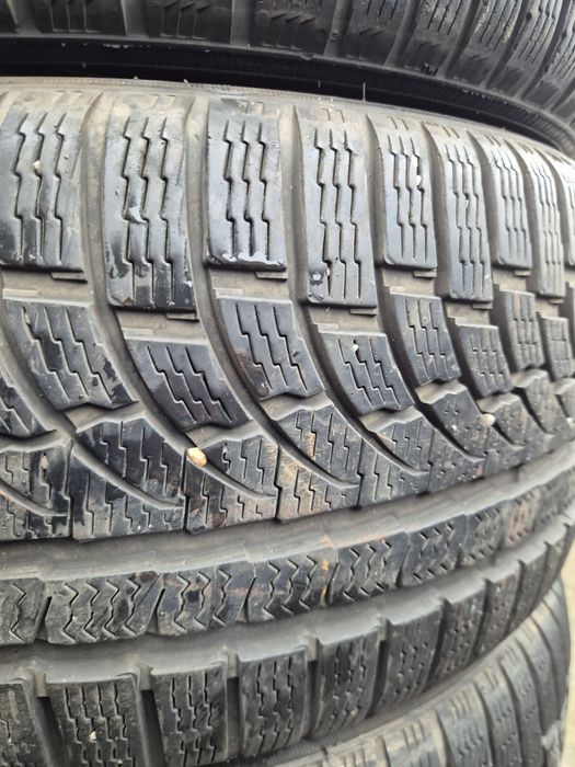 245 40 18 Nokian iarna