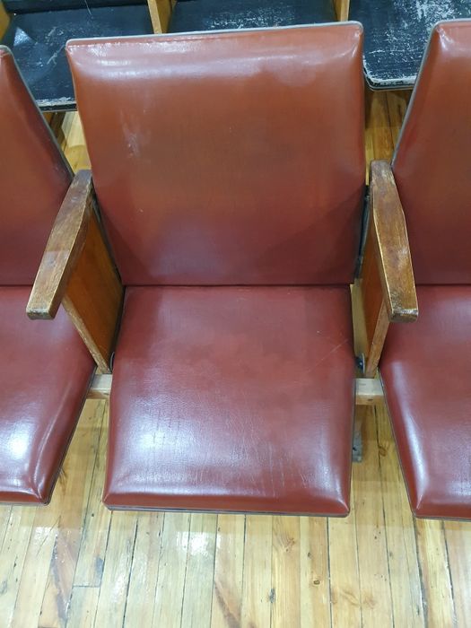 Кресла для зала, актового или конференц — 50 000 сум!