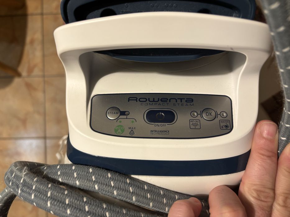 Statie de calcat Rowenta