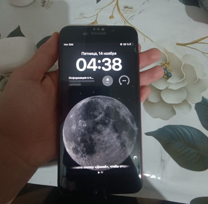 Айфон 8+ сатылады память 64/%77 состояние адемы