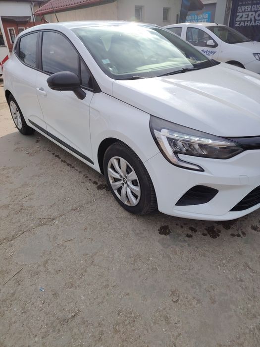 Renault clio varianta 5,6 viteze,consum mic
