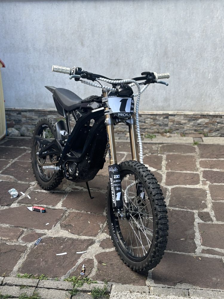 Surron light bee X 2025