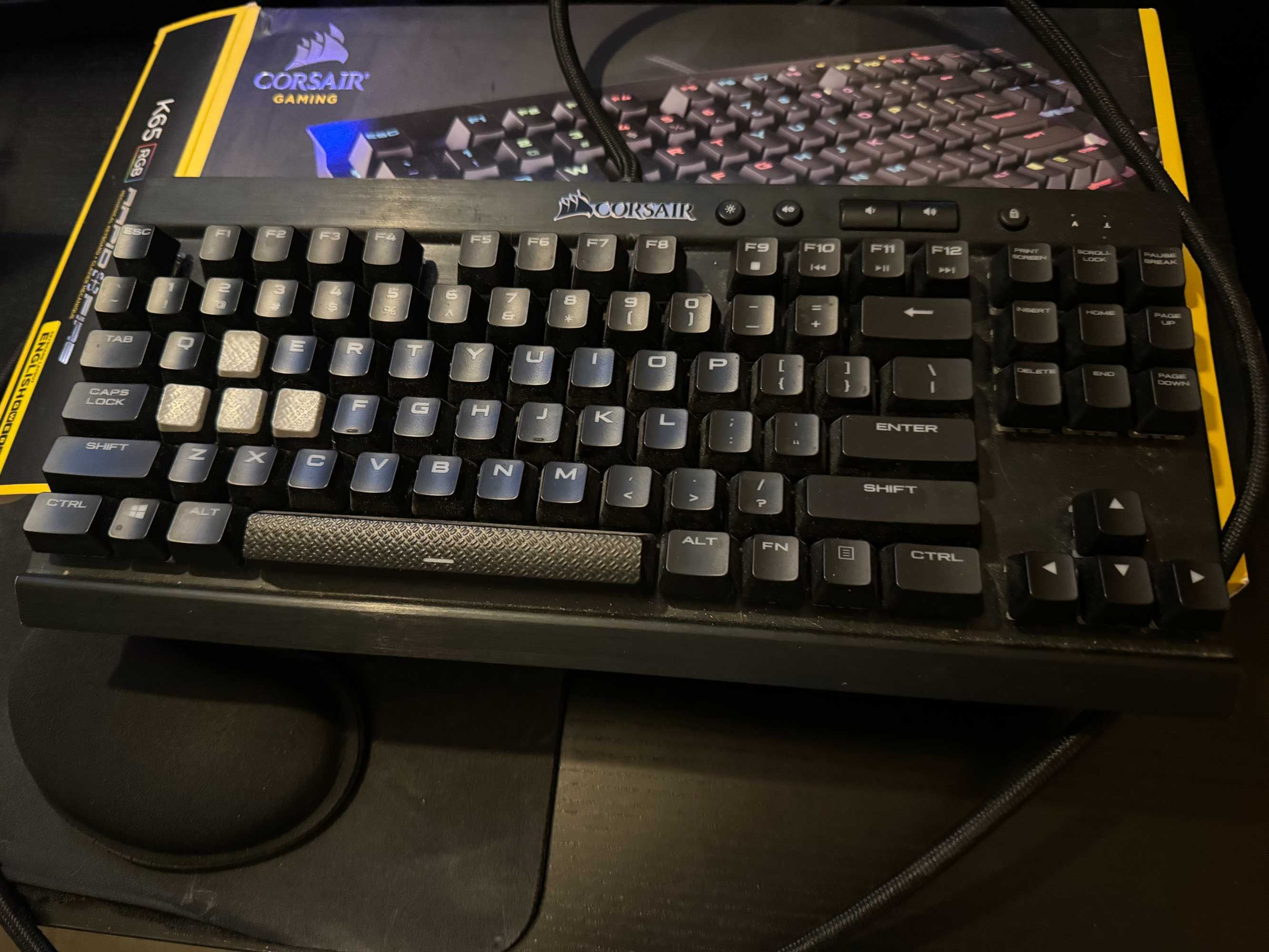 Tastatura Corsair K65 Rapidfire, RGB, MX Speed switch