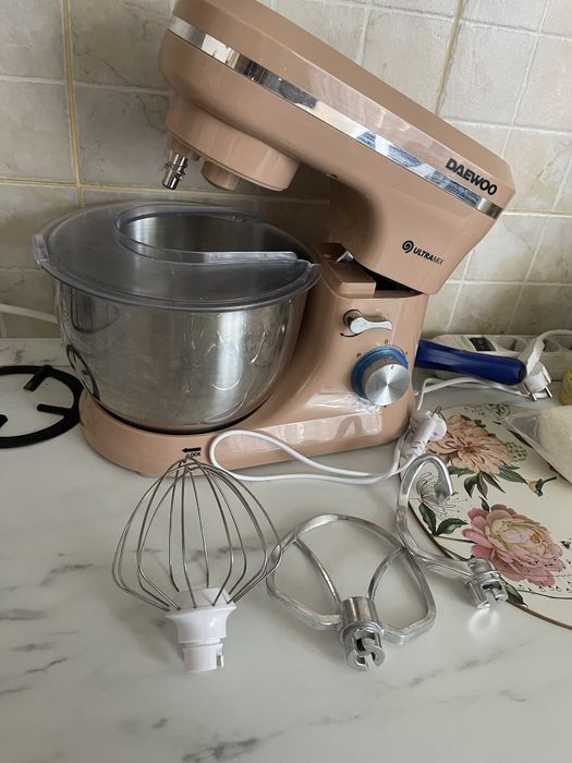 Mixer cu bol din aluminiu