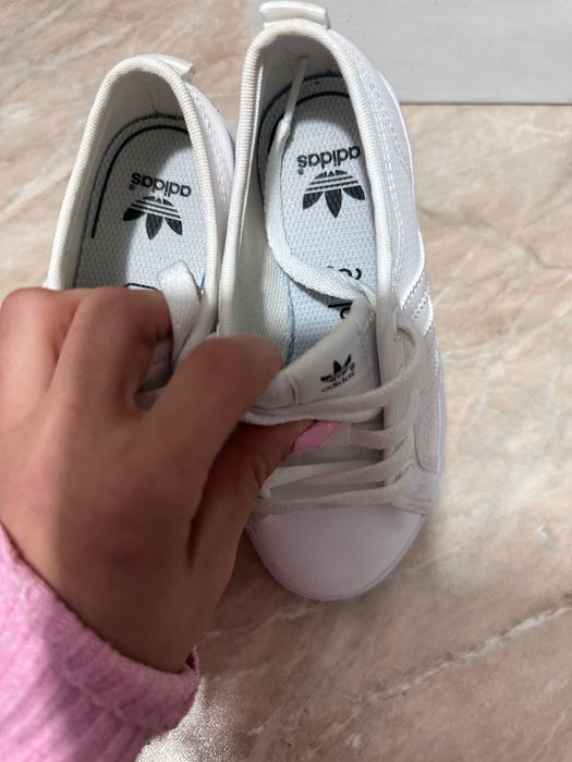 Adidas оригинални детски маратонки