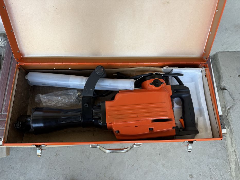 Отбойный молоток  патриот перфоратор