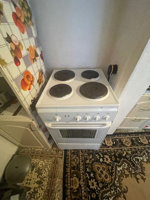 Электрическая печь б/у