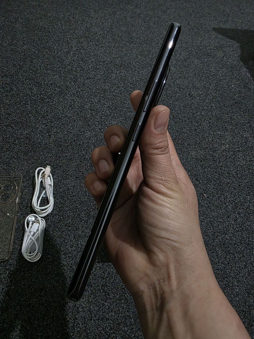 Infinix Zero 40 5G сотилади. Холати идеал.