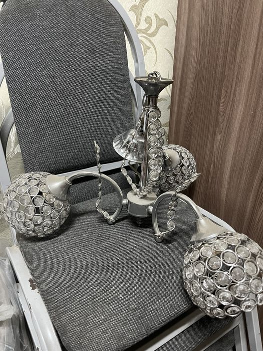 Люстра б/у 2 штуки