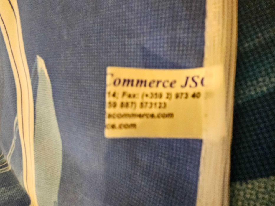 Продават се нови, рекламни покривки за маса на "Pepsi"