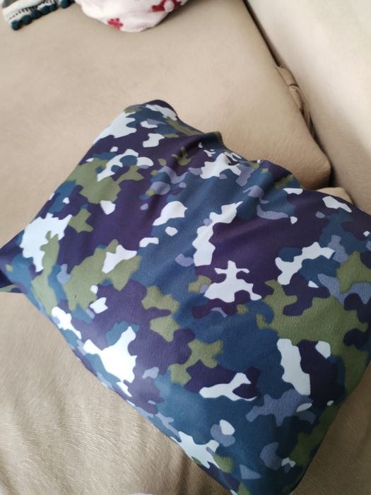Pelerina și pantaloni intemperii