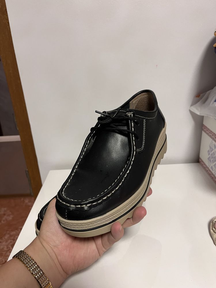 Pantofi din piele naturala 40