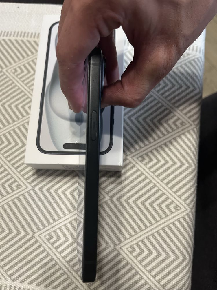 Iphone 15/ 128 ГБ! Като нов!