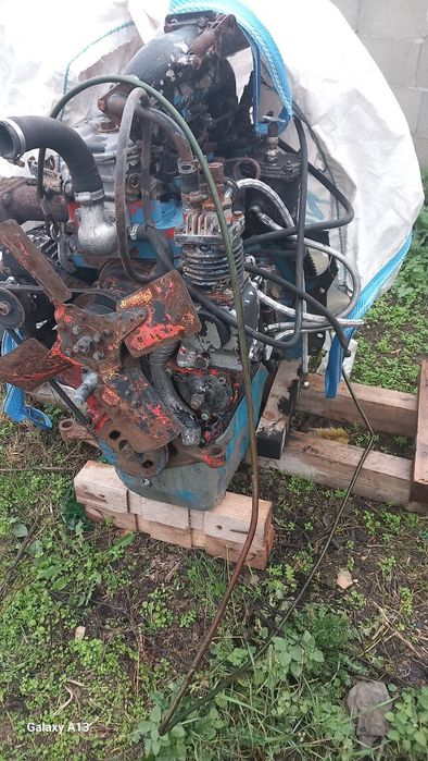 Двигател за Болгар ТК-80, бака за масло за Юмз ,гребло за болгар