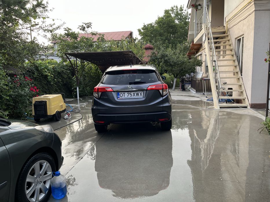 Honda H-RV , 1,5 L , aspirat , impecabila ,direct proprietar