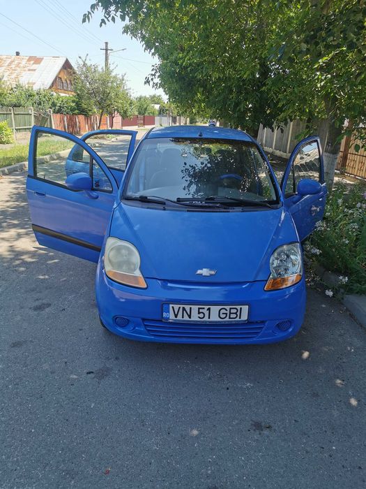 Vând Chevrolet Spark