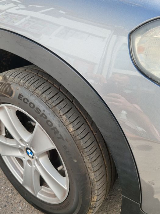 BMW X5 an 2009 vând său schimb