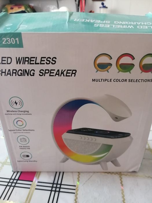 Зарядка на телифон беспроводная.