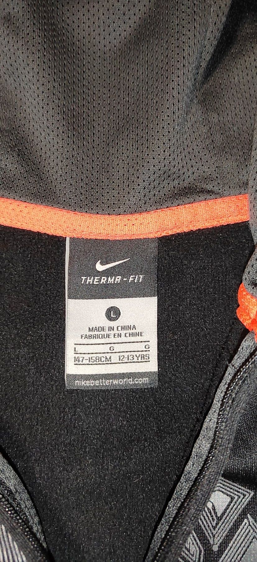 Nike Lebron Therma Fit суитшърт, размер L 147-158  см
