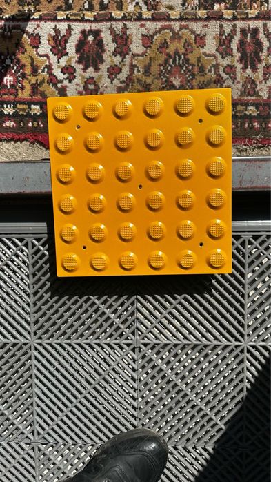 металлические тактильные плитки