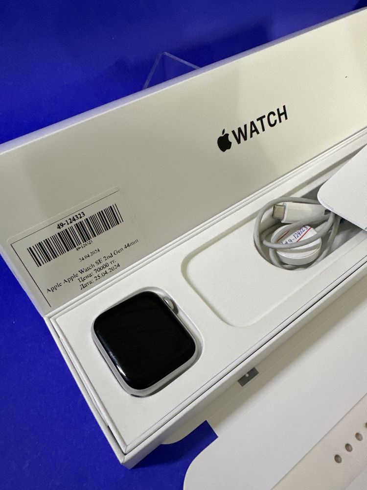 Apple Watch SE 44mm. Выгодно купите в Актив Ломбард