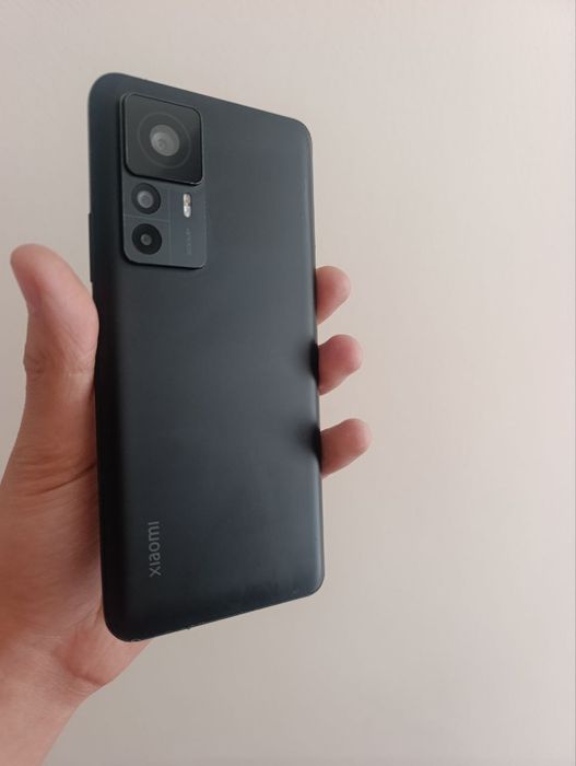 Xiomi 12 T 8+8/256 karabka dakumentlari bor 120 vt zaretnikixam