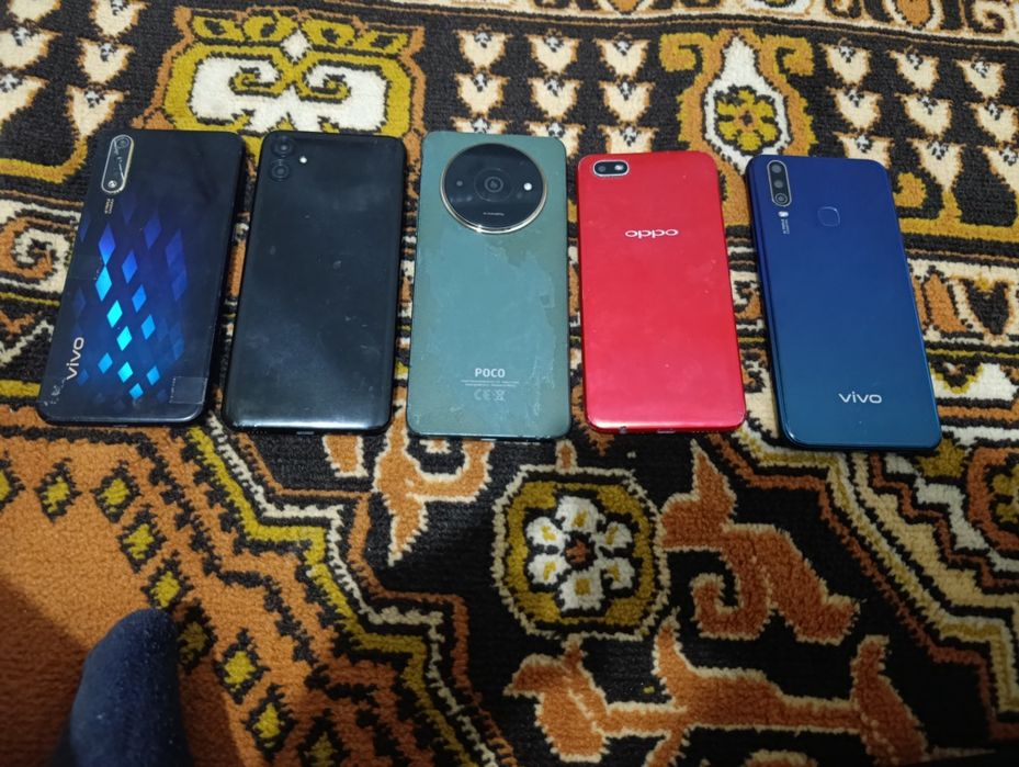 Продаю телефон на запчасти