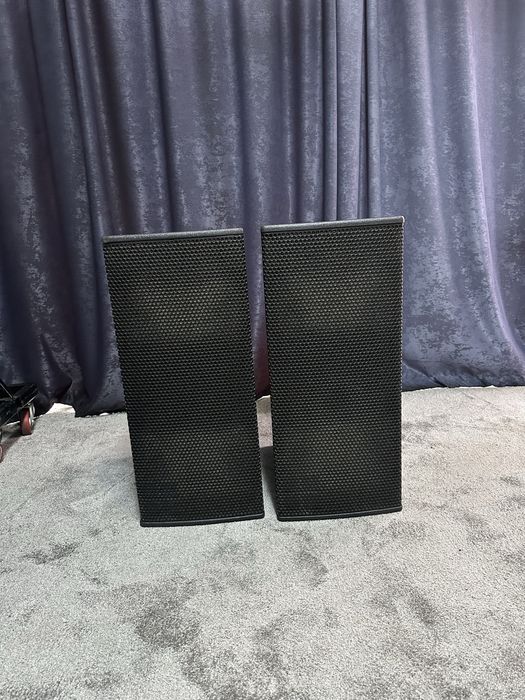 Boxe de vanzare , seria V10p D&b