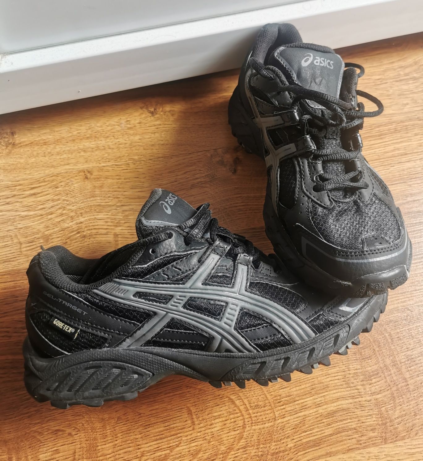 Asics Gore-Tex Mar 40 (Talpic 26 Cm)