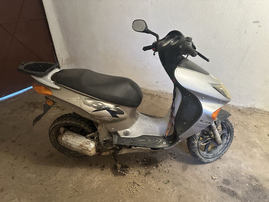 Scuter Honda 49 cm