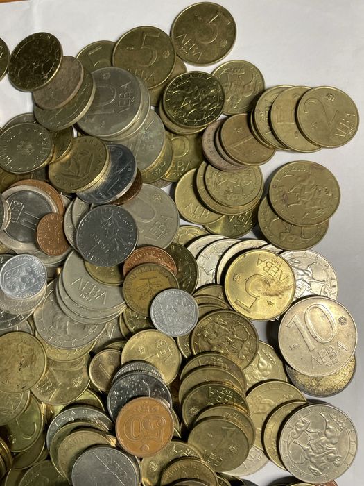 Огромен лот монети