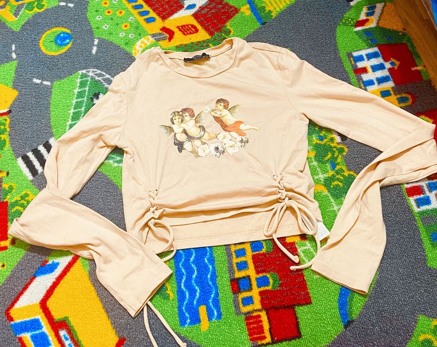 Bluze de dama de vanzare