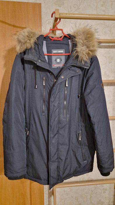 Зимняя куртка, утеплённая.    Размер  52