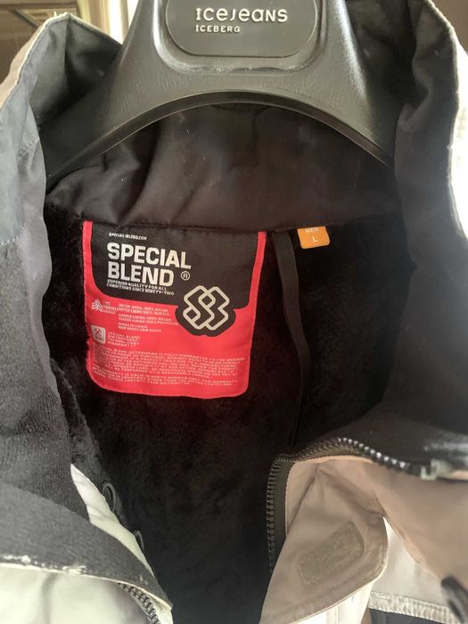 Яке ски сноуборд Special Blend