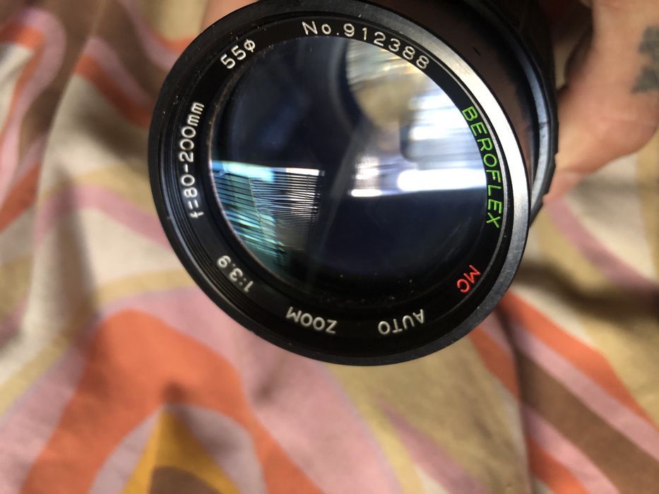 Ретро японски телеобектив Beroflex 80-200mm f 3.9 M42 Auto Zoom