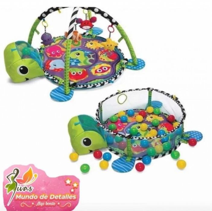 Центърът за игра с матрак за активност и кошара е перфектният избор за