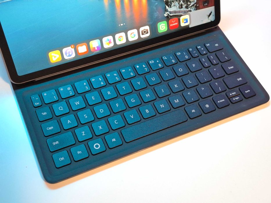 Tableta Huawei MatePad 11.5 + Husa cu tastatura + Stylus - NOUA