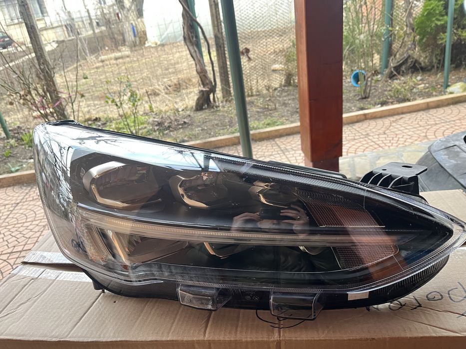 Десен фар за Ford Focus MK4 FULL LED Оборудван!