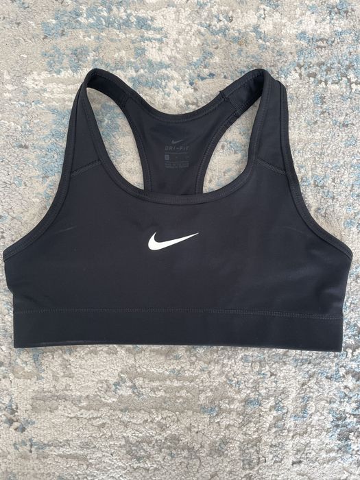 Спортно бюстие/сутиен Nike
