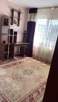 Închiriez apartament Cantemir, la bulevard