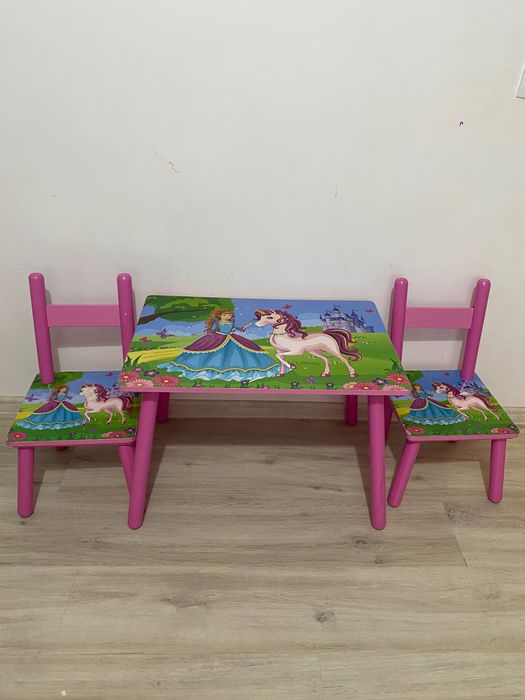 Măsuță cu scaune pt activități