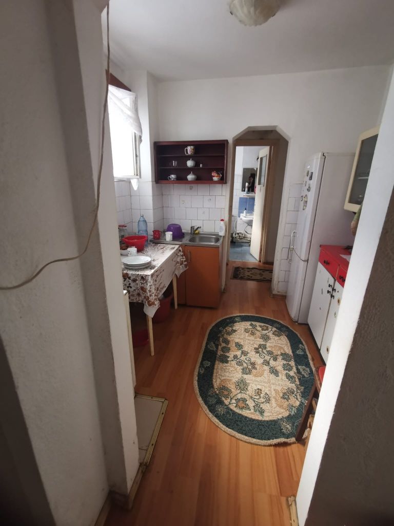 Vând apartament ultracentral strada Primăverii