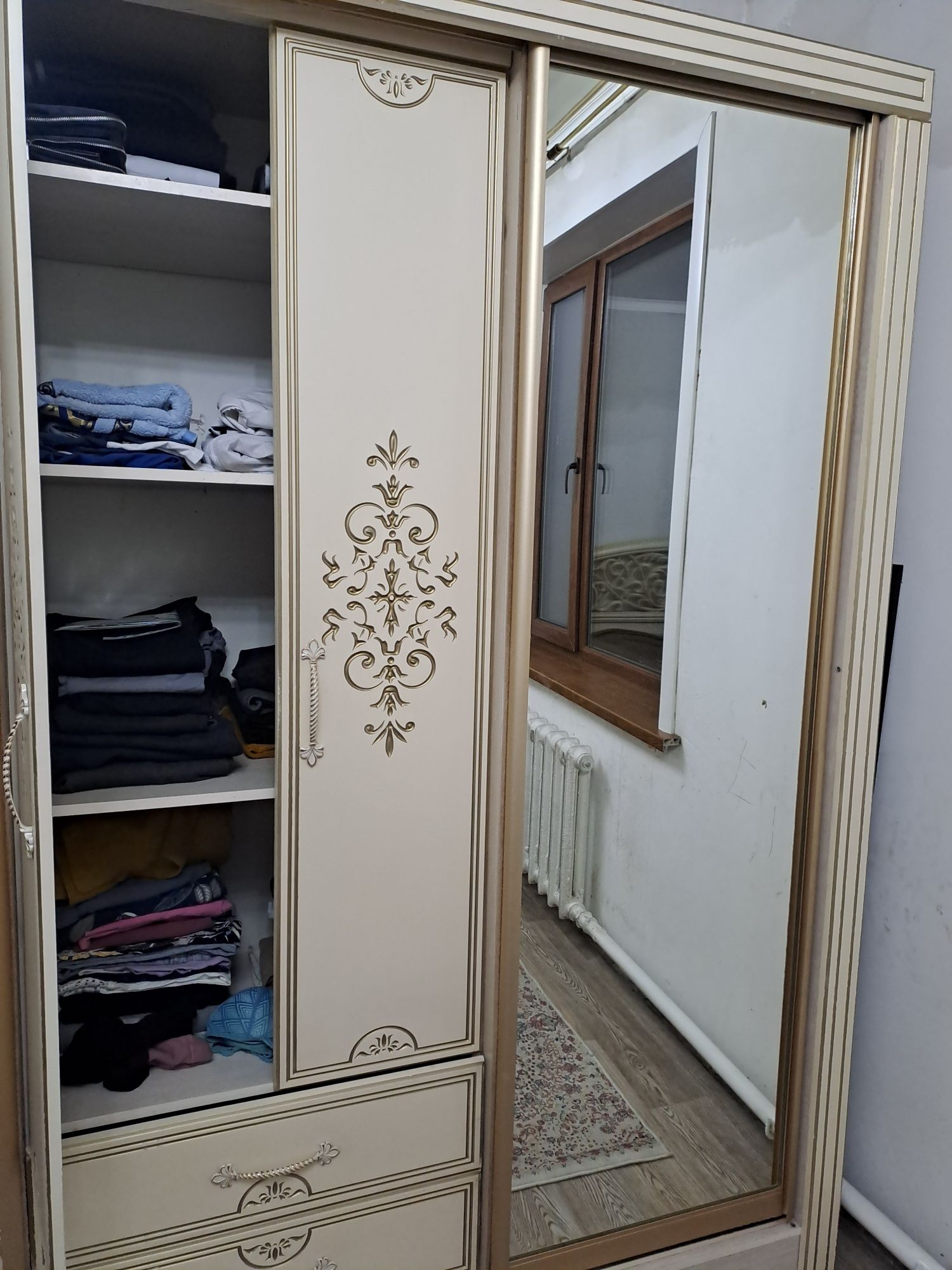 шкаф в спальню или в прихожую