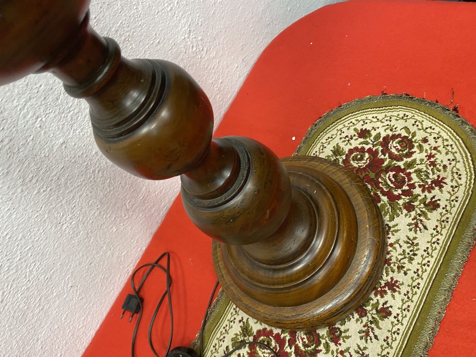 Стара френска лампа от дъб лампион